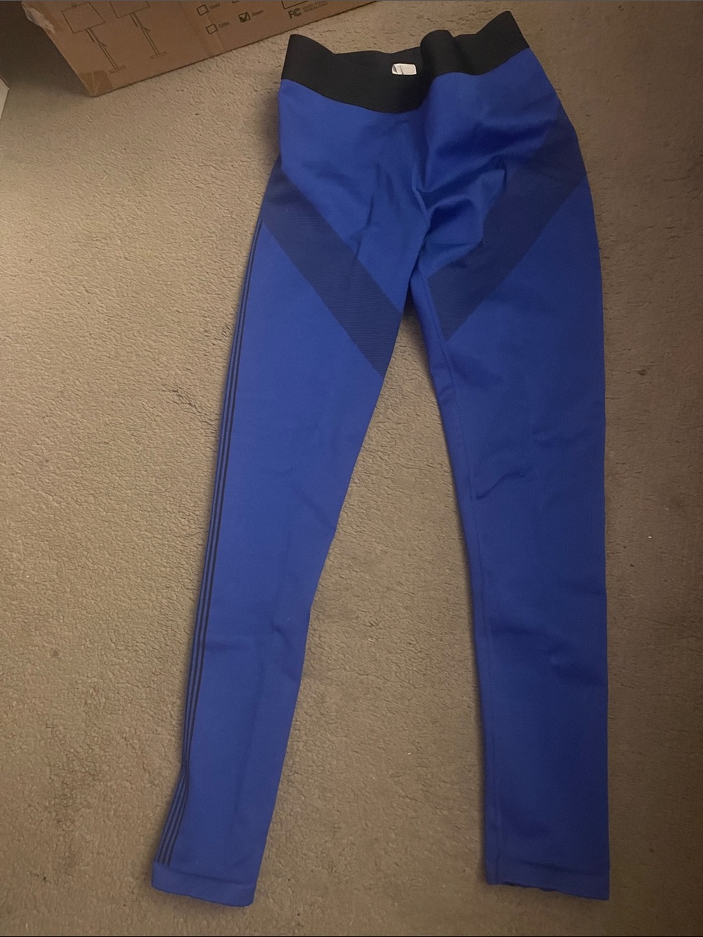 Fabletics  Women’s Blue Athletic Leggings with Black Waistband - Size small